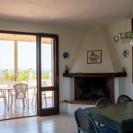 Palme House Ferienhaus Carloforte (Isola di San Pietro)