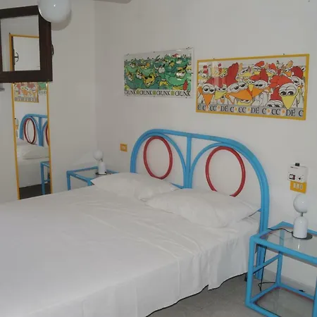 Palme House Ferienhaus Carloforte (Isola di San Pietro)