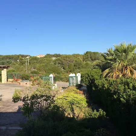 Palme House * Carloforte (Isola di San Pietro)